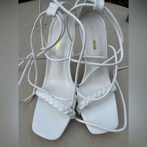 Fashion Nova Strut My Way Wrap Up Heels Asher White Strappy Heels Womens Sz 9